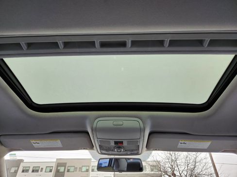 Used 2018 Volkswagen Passat 2.0T SE image 18