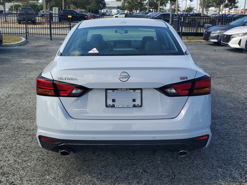 New 2025 Nissan Altima 2.5 SR w/ SR Premium Package image 5