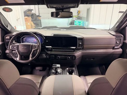 Certified 2024 Chevrolet Silverado 1500 ZR2 AWD/4WD image 21