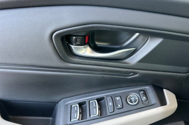 Certified 2025 Honda Accord SE image 12