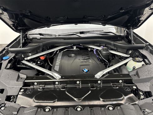 Used 2024 BMW X5 xDrive40i w/ Parking Assistance Package image 20