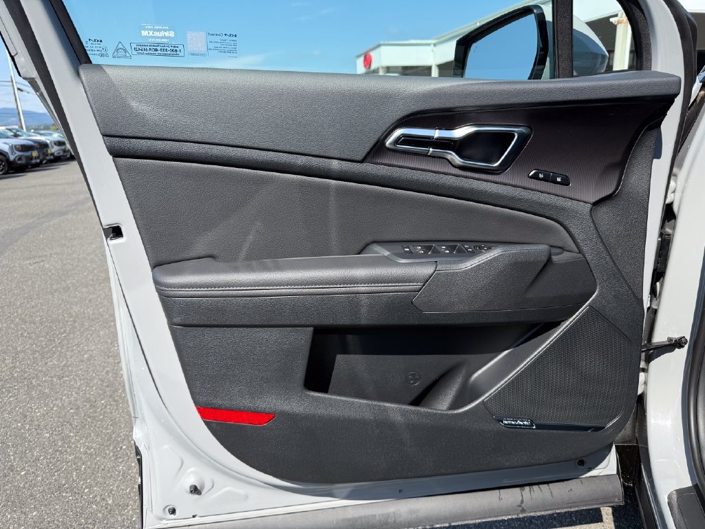New 2026 Kia Sportage SX AWD/4WD image 17