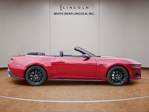 Used 2024 Ford Mustang GT Premium image 4