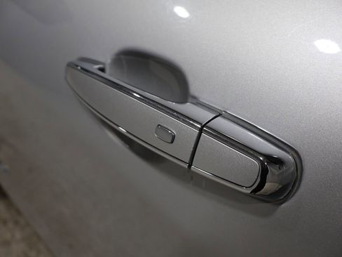 Used 2019 Chevrolet Equinox Premier image 10