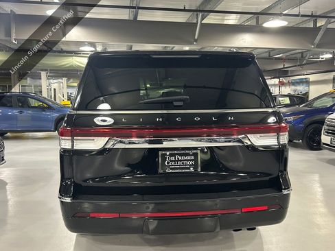 Certified 2022 Lincoln Navigator Reserve w/ Monochromatic Package image 3