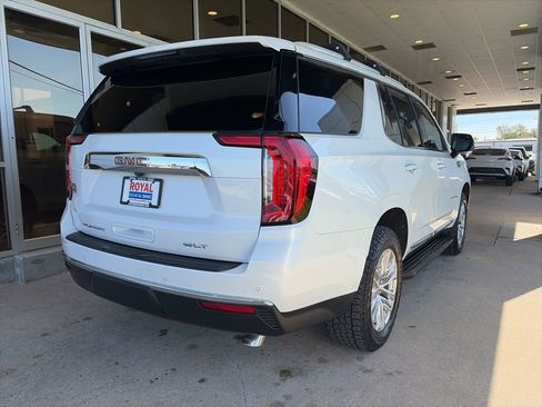 Used 2021 GMC Yukon SLT w/ SLT Luxury Package image 5