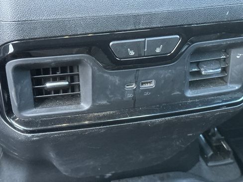 Used 2023 GMC Sierra 1500 AT4 w/ AT4 Premium Package image 15