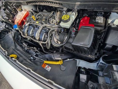 Used 2022 Ford Transit Connect XLT image 18