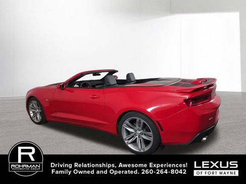 Used 2017 Chevrolet Camaro LT RWD image 11