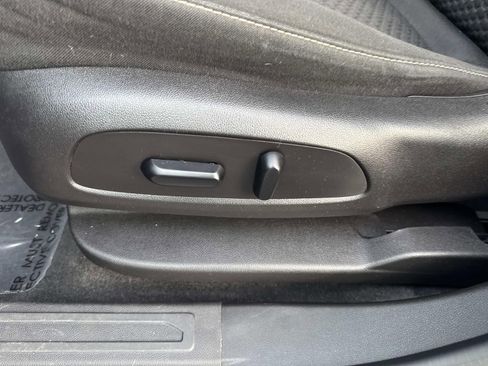 Used 2018 GMC Acadia SLE w/ Driver Alert Package I image 24