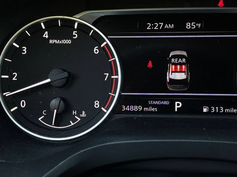 Used 2025 Nissan Rogue SV FWD image 38