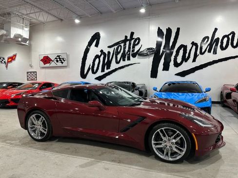 Used 2017 Chevrolet Corvette Stingray Coupe w/ Battery Protection Package image 10