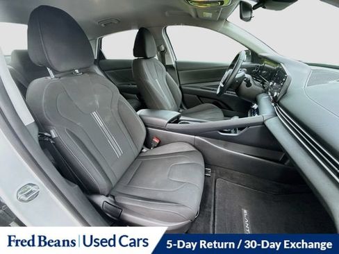Used 2021 Hyundai Elantra SEL w/ Convenience Package FWD image 32