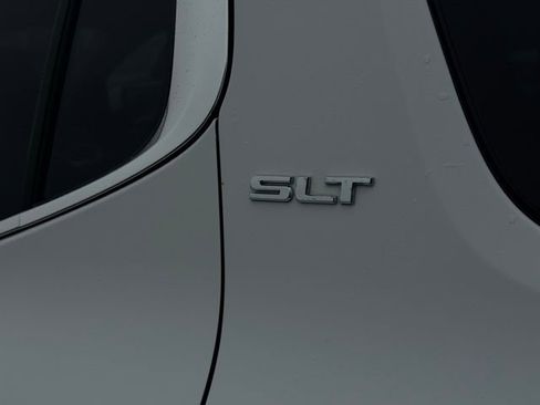 Used 2019 GMC Acadia SLT image 8