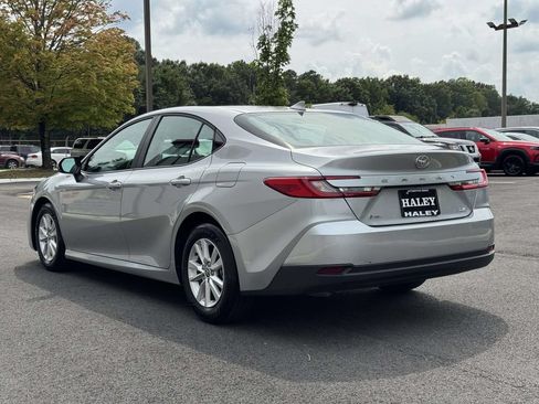 Used 2026 Toyota Camry LE FWD image 23