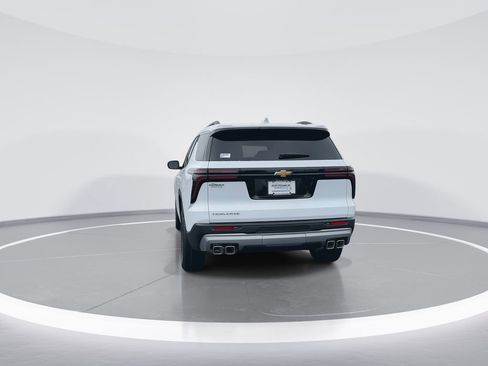 New 2026 Chevrolet Traverse LT FWD image 7