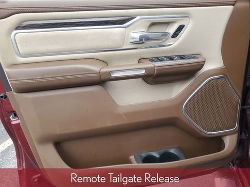 Used 2019 RAM 1500 Laramie image 12