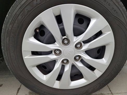 Used 2020 Kia Soul LX FWD image 31