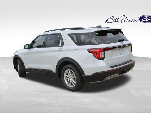 New 2026 Ford Explorer Active image 4