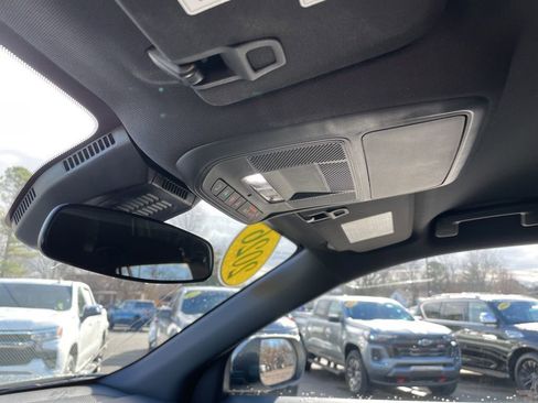 New 2026 Chevrolet Equinox LT FWD image 23