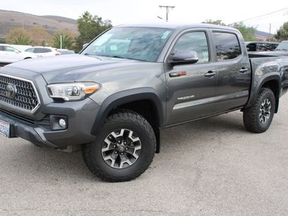 Used 2017 Toyota Tacoma TRD Off-Road w/ Tow Package (A/T)