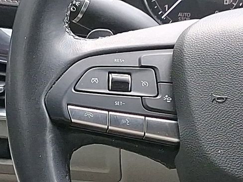 Used 2021 Cadillac XT4 Luxury w/ Driver Awareness Package FWD image 11