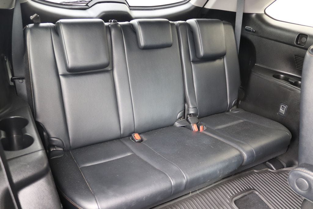 Used 2019 Toyota Highlander XLE AWD/4WD image 17