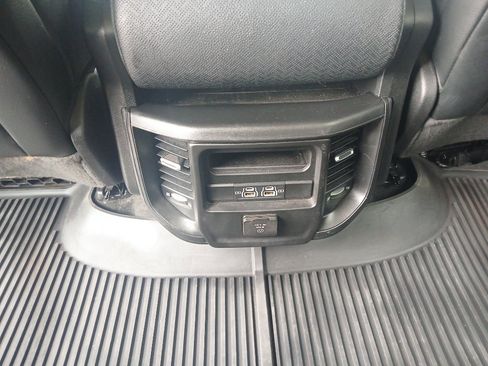 Used 2023 RAM 1500 Laramie AWD/4WD image 11