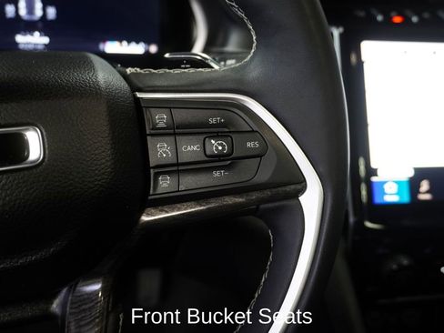 Used 2024 Jeep Grand Cherokee Limited w/ Luxury Tech Group II image 21