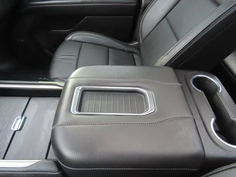 Used 2023 GMC Yukon XL Denali w/ LPO, Floor Liner Package AWD/4WD image 40