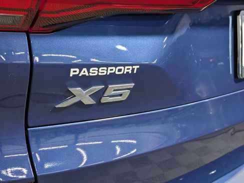 Used 2019 BMW X5 xDrive50i w/ M Sport Package image 10