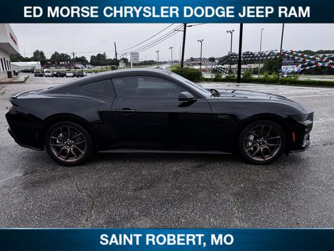 Used 2025 Ford Mustang GT Premium RWD image 7