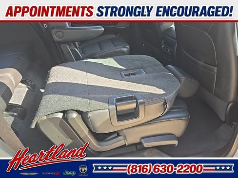 Used 2021 Chevrolet Traverse Premier AWD/4WD image 90