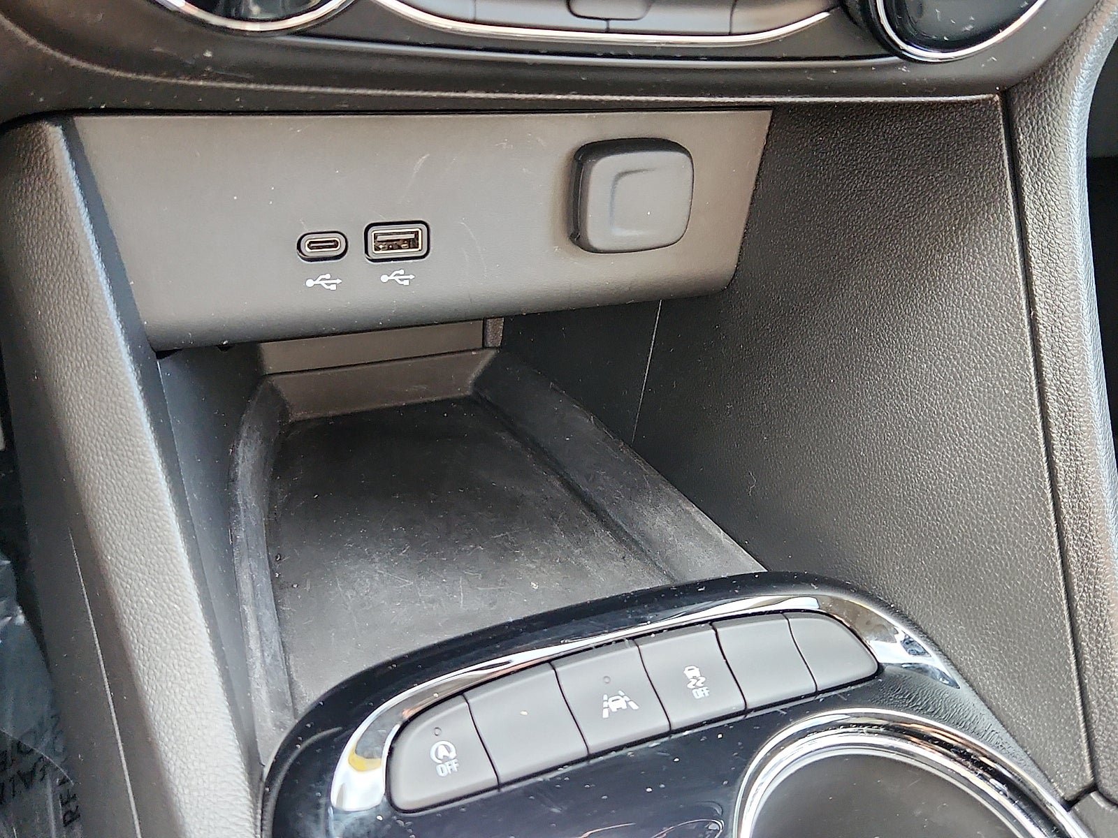 Certified 2024 Buick Encore GX Preferred FWD image 23