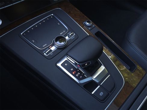 Used 2018 Audi Q5 2.0T Premium Plus w/ Premium Plus Package image 20