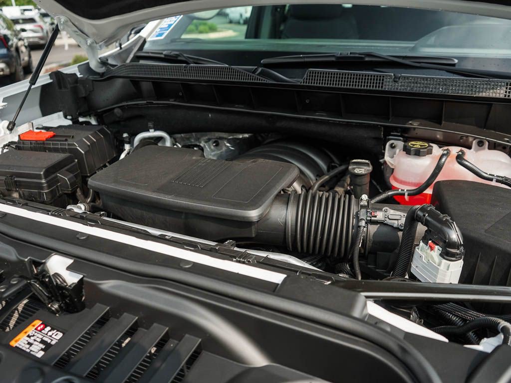 New 2026 Chevrolet Silverado 1500 RST w/ RST All Star Premium Package AWD/4WD image 7