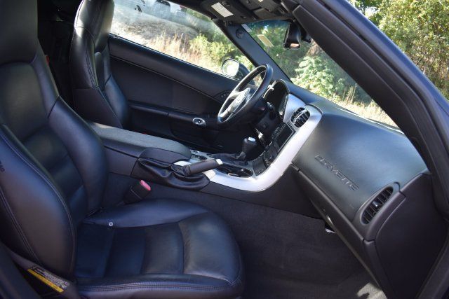 Used 2005 Chevrolet Corvette Convertible w/ Preferred Equipment Group RWD image 14