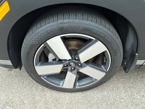 Certified 2026 Hyundai Santa Fe Limited AWD/4WD image 9
