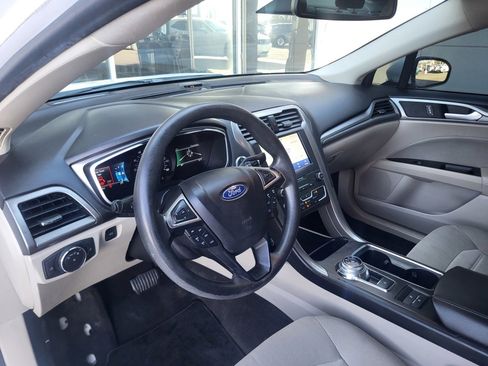 Used 2020 Ford Fusion SE image 14