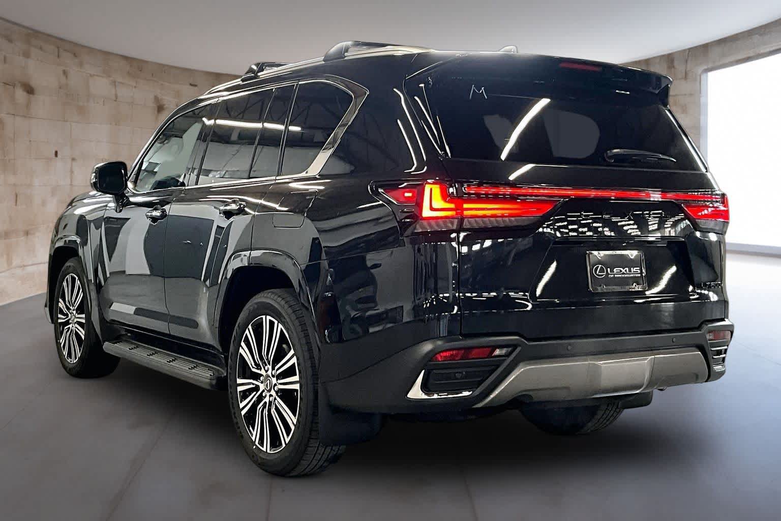 New 2026 Lexus LX 600 4WD w/ Luxury Package image 3
