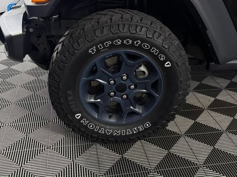 Used 2023 Jeep Wrangler Unlimited AWD/4WD image 11