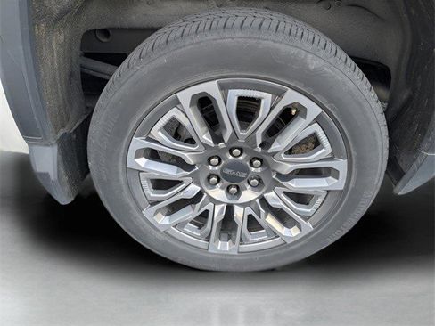 Certified 2024 GMC Sierra 1500 Denali Ultimate image 9