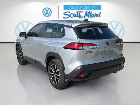Used 2025 Toyota Corolla Cross AWD Hybrid image 5