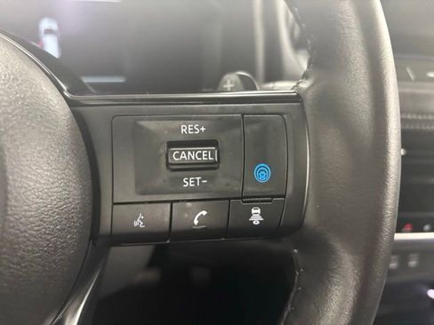Used 2024 Nissan Rogue Platinum w/ Platinum Premium Package FWD image 25