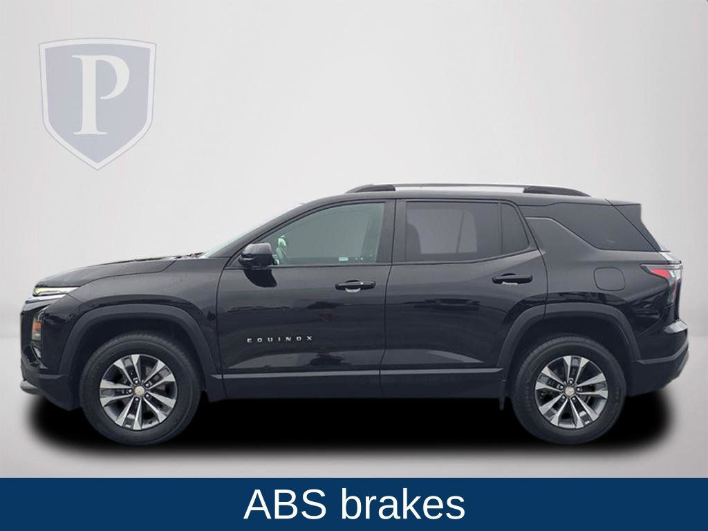 Used 2025 Chevrolet Equinox LT w/ Convenience Package II FWD image 11
