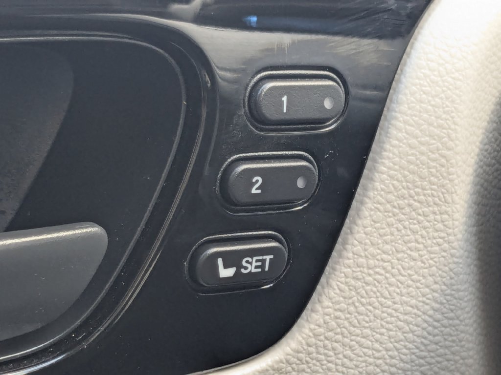 Used 2025 Honda Odyssey Touring image 35