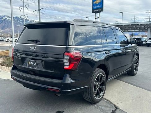 Used 2023 Ford Expedition Limited image 23