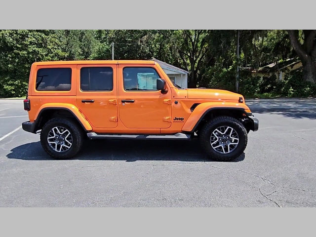 New 2025 Jeep Wrangler Unlimited Sahara AWD/4WD image 37