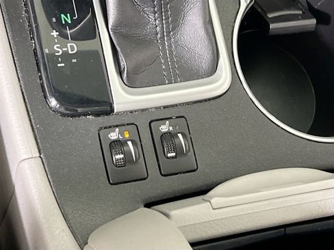Used 2015 Toyota Highlander XLE AWD/4WD image 20