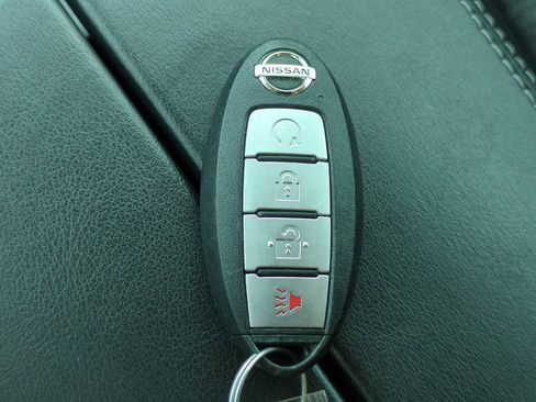 Certified 2021 Nissan Rogue SV image 25